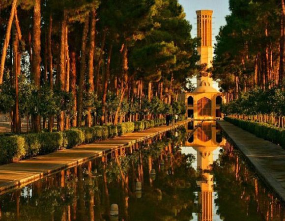 Dolatabad Garden in Yazd