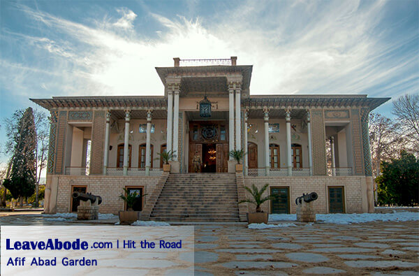 The mansion located in the middle of afifabad garden has two floors and 30 rooms. The lower floor has been turned into a military museum.